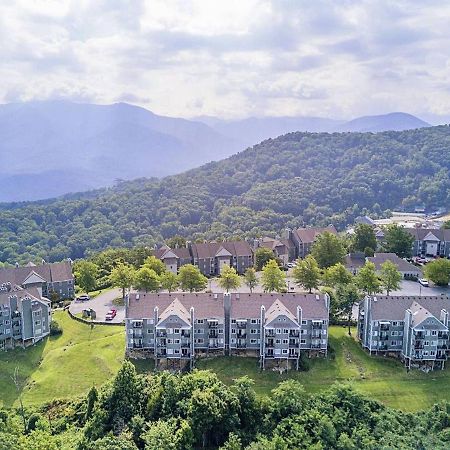 Sky High Views!!-Peak Mountaintop-Outdoor Pool-Close To Downtown-Private Balcony-Wifi-Cable Gatlinburg Exterior foto